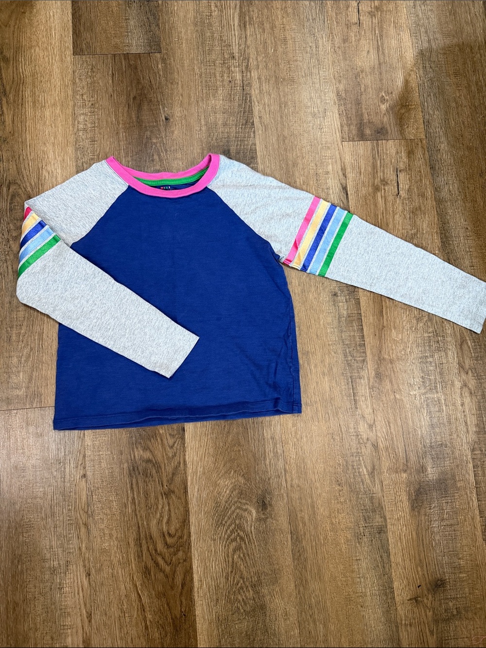 Mini Boden,Kids Long-Sleeve Raglan Top in Navy with Pink Trim